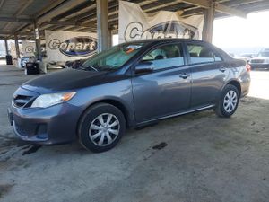 Toyota Corolla BASE 1.8L 4 2011