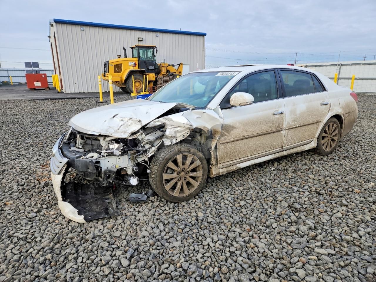 Toyota Avalon BASE 3.5L 6 2011