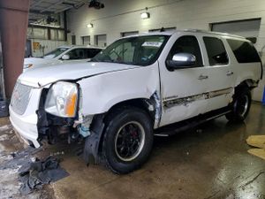 GMC Yukon DENALI 6.2L 8 2007