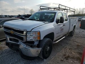 Chevrolet Silverado 1500 C2500 HEAVY DUTY 6.0L 8 2013