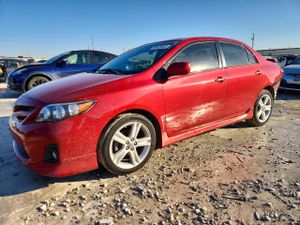 Toyota Corolla BASE 1.8L 4 2013