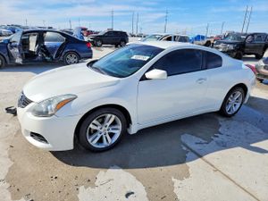 Nissan Altima S 2.5L 4 2012