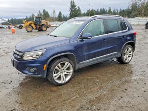 Volkswagen Tiguan S 2.0L 4 2013