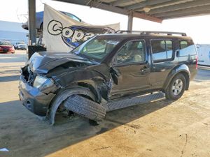 Nissan Pathfinder LE 4.0L 6 2005
