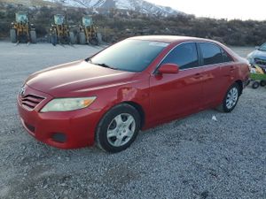 Toyota Camry BASE 2.5L 4 2010
