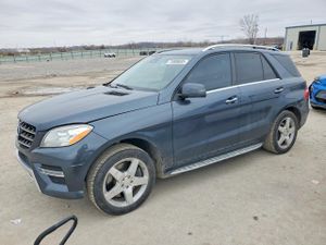 Mercedes-Benz ML 550 4MATIC 4.6L 8 2013