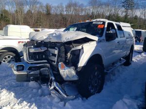 Ford F-350 SUPER DUTY 6.2L 8 2015