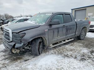 Toyota Tundra DOUBLE CAB SR5 5.7L 8 2012