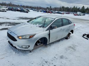 Ford Focus SE 2.0L 4 2015