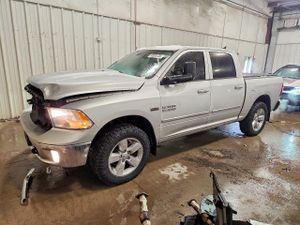 RAM 1500 SLT 5.7L 8 2014