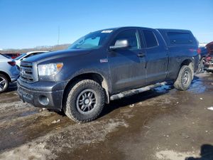 Toyota Tundra DOUBLE CAB SR5 5.7L 8 2013