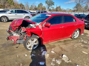 Toyota Corolla 1.8L 4 2013