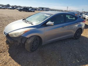 Hyundai Elantra GLS 1.8L 4 2013