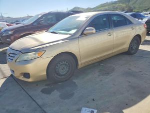 Toyota Camry BASE 2.5L 4 2010
