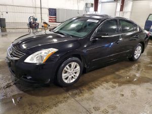 Nissan Altima BASE 2.5L 4 2010
