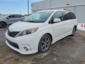 Toyota Sienna SPORT 3.5L 6 2011
