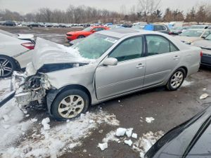 Toyota Camry LE 2.4L 4 2005