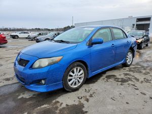 Toyota Corolla BASE 1.8L 4 2010