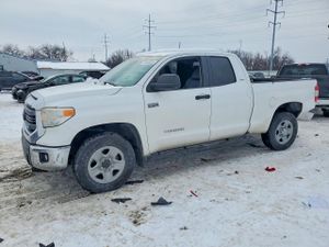 Toyota Tundra DOUBLE CAB SR 5.7L 8 2014