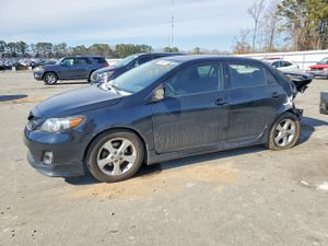 Toyota Corolla BASE 1.8L 4 2011