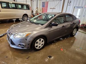 Ford Focus S 2.0L 4 2014