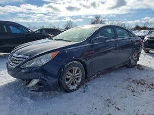Hyundai Sonata GLS 2.4L 4 2013