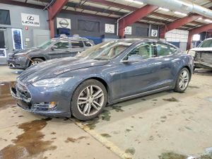 Tesla Model S 85D 2015