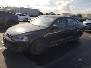 Volkswagen Jetta 2.0L 4 2014