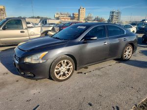 Nissan Maxima S 3.5L 6 2012