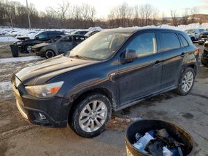 Mitsubishi Outlander SE 2.0L 4 2011