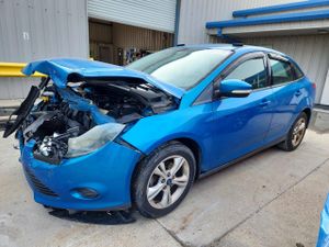 Ford Focus SE 2.0L 4 2014