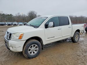 Nissan Titan XE 5.6L 8 2005