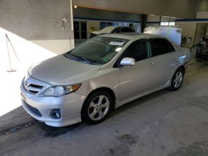 Toyota Corolla BASE 1.8L 4 2012
