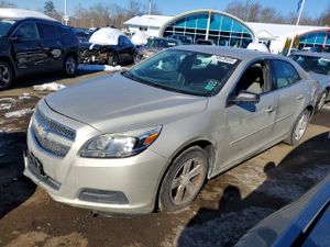 Chevrolet Malibu LS 2.5L 4 2013