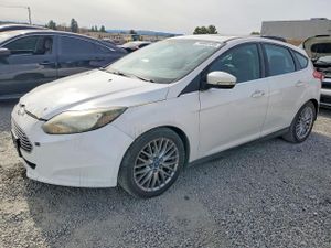 Ford Focus TITANIUM 2.0L 4 2013