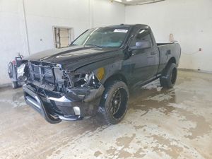RAM 1500 ST 5.7L 8 2014