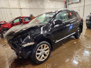Nissan Rogue S 2.5L 4 2013