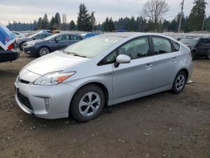 Toyota Prius 1.8L 4 2013