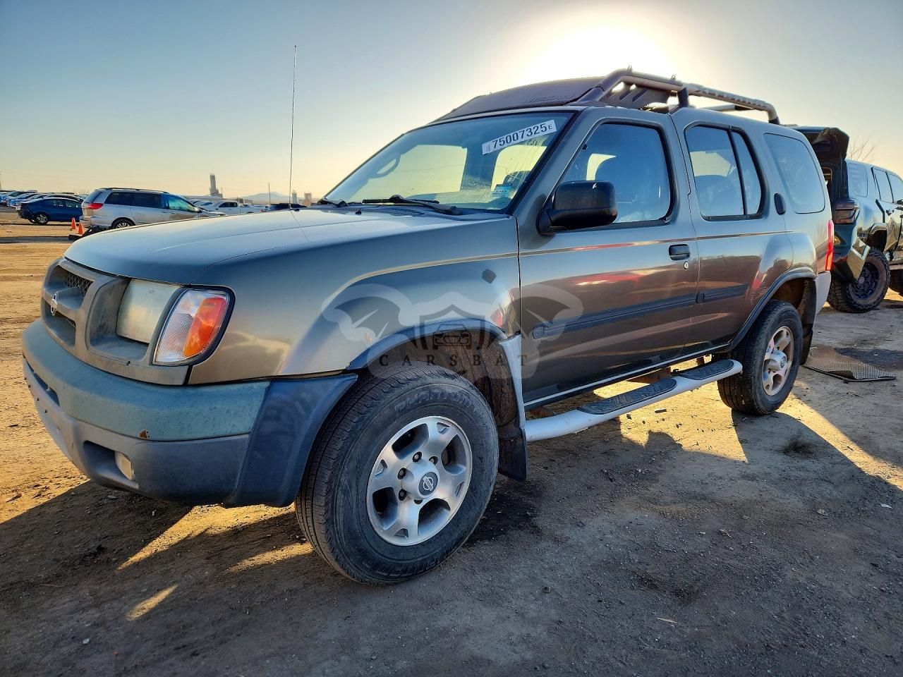 Nissan Xterra XE 3.3L 6 2001