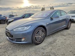 Tesla Model S 2013