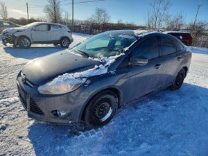 Ford Focus SE 2.0L 4 2013