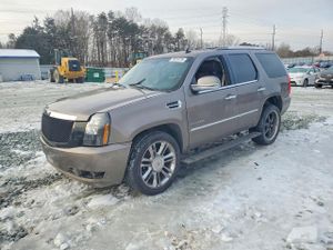 Cadillac Escalade PLATINUM 6.2L 8 2014