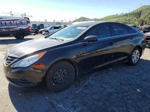 Hyundai Sonata GLS 2.4L 4 2012