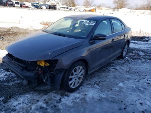 Volkswagen Jetta SE 1.8L 4 2014