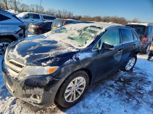 Toyota Venza LE 2.7L 4 2013