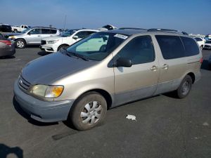 Toyota Sienna 3.0L 6 2002
