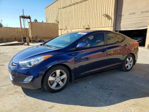 Hyundai Elantra GLS 1.8L 4 2013