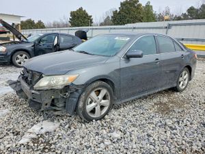 Toyota Camry BASE 2.5L 4 2011