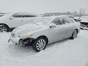 Toyota Corolla BASE 1.8L 4 2013
