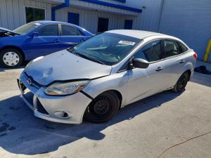 Ford Focus S 2.0L 4 2012